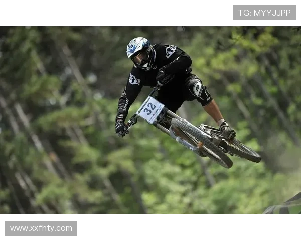 全球女子裸体比赛视频：探索极限运动与身体自信的完美结合